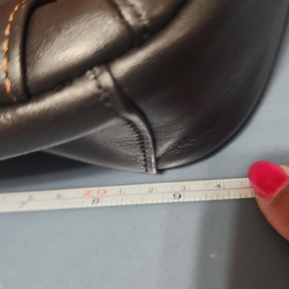 Coach leather Sling bag - Picture 7 of 8